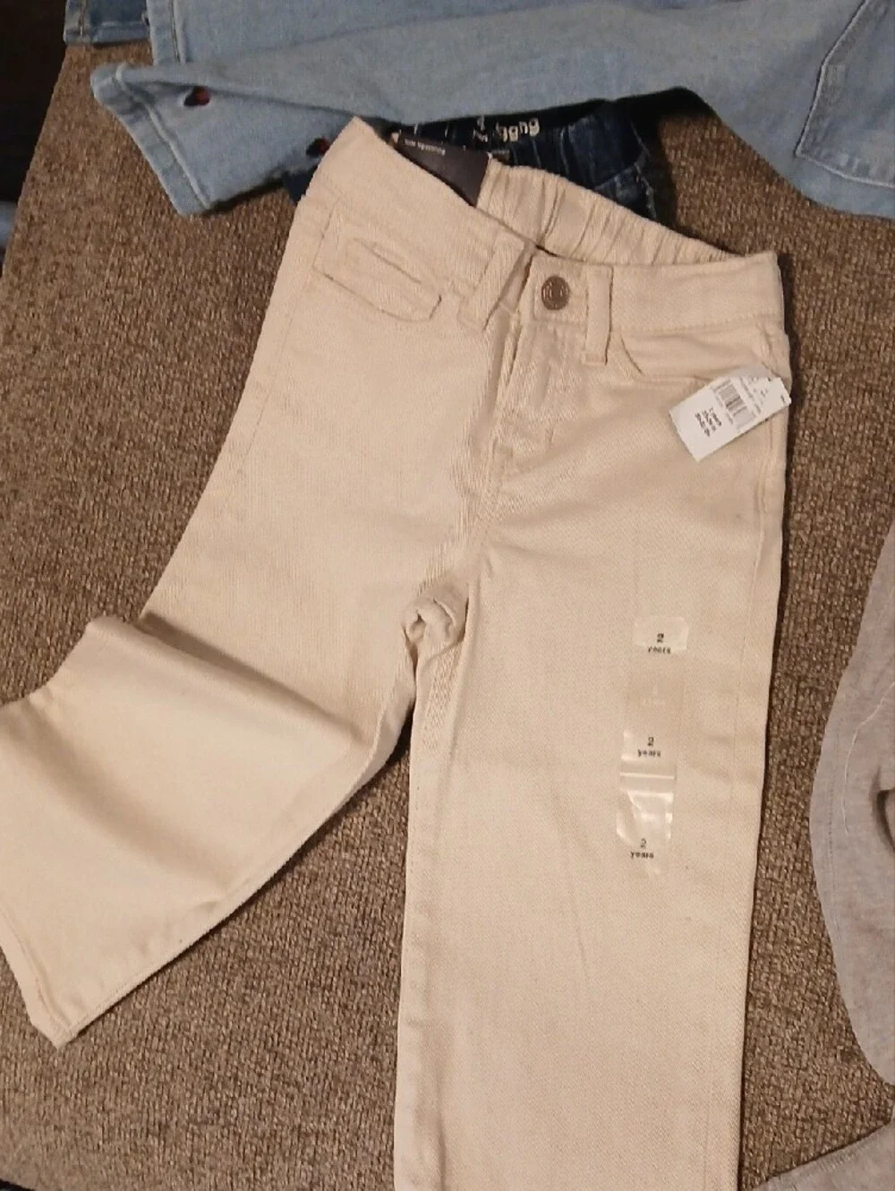 GAP Women’s Cream High-Rise Jeggings with Light & Dark Denim Accents